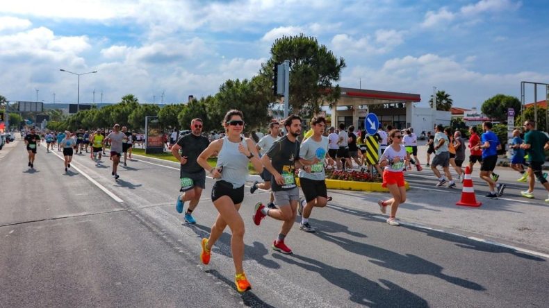 İzmir’de Maraton Coşkusu: 3. Salomon Çeşme Maratonu Tarihlerini Açıkladı