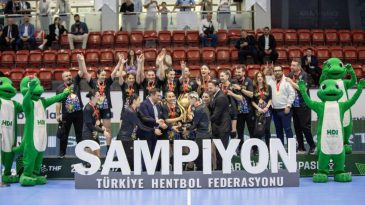 İzmir’de Şampiyonluk Coşkusu: HDI Sigorta Kadınlar Türkiye Kupası Bursa’nın Oldu