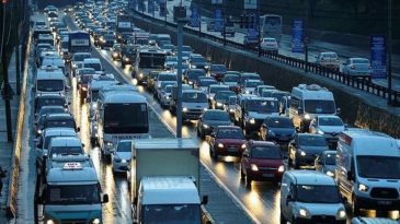 İzmir’de Trafiğe Kayıtlı Araç Sayısı Ne Kadar?