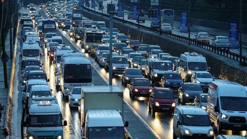 İzmir’de Trafiğe Kayıtlı Araç Sayısı Ne Kadar?