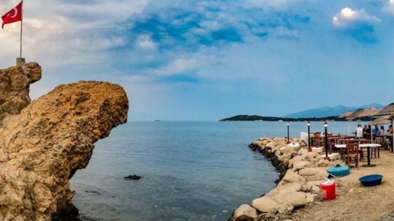 İzmir’deki Gizli Cennet: Gelinkaya Halk Plajı’na ESHOT ile Ulaşım Rehberi