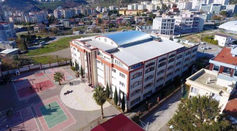 İzmir’deki okulda taciz ve mobbing davası: Mahkeme kararını Ekim’de verecek