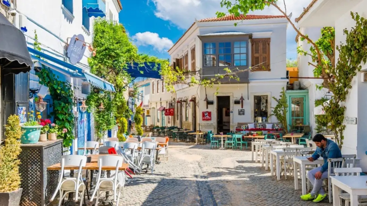 Çeşme Tatil