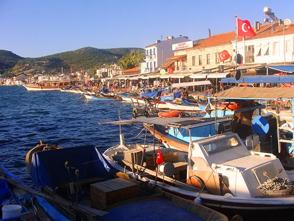 Foça'nın tarihi güzellikleri