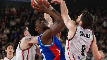 Karşıyaka Anadolu Efes’e Yenildi!