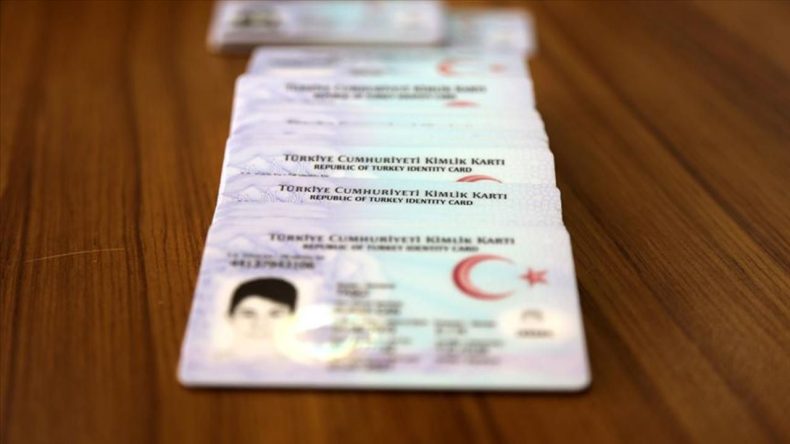 Kimlik Yenileme İşlemleri Hakkında Bilmeniz Gerekenler: Adımlar, Belgeler, Ücretler ve Süreç