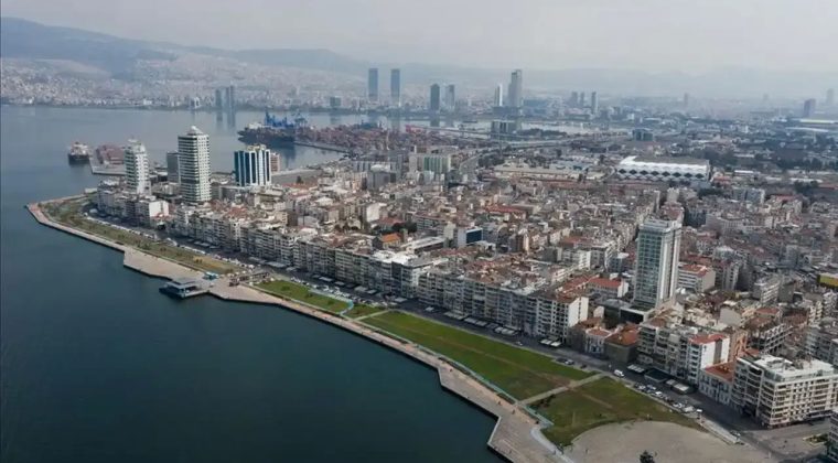 Meteoroloji’den ‘İzmir Havası’ Açıklaması: Bugün Termometreler 30 Dereceyi Görecek, Hafta Sonu Sağanak Yağışlı