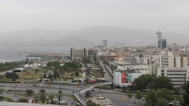 Meteoroloji’den toz taşınımı uyarısı: Etkili olacak yerler tek tek açıklandı