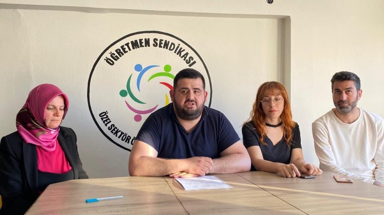 Okul Müdürü İstifa Edip Mağdurların Yanında Yer Aldı: “Öğretmen Davalarında Kaçtınız, Buna İzin Vermeyeceğiz”
