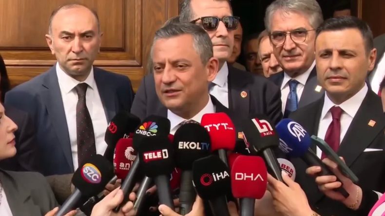 Özel’den Erdoğan’a Sert Yanıt: Sokaktaki Serseriden Ders Almam