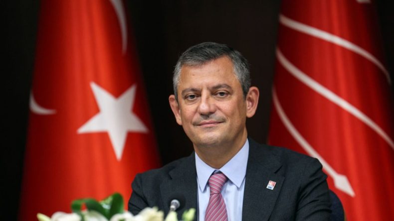 Özgür Özel’den Türkan Saylan mesajı: İdeallerine sahip çıkmaya devam edeceğiz