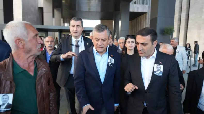 Özgür Özel’e Yönelik Tehdit Mesajları Devam Ediyor: Bir Kişi Daha Yakalandı!