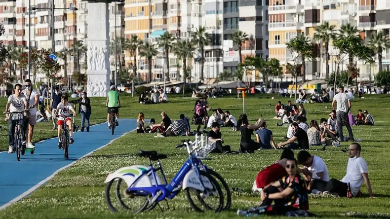 Şok rapor: İzmir gençleri için işsizlikten daha büyük bir sorun var