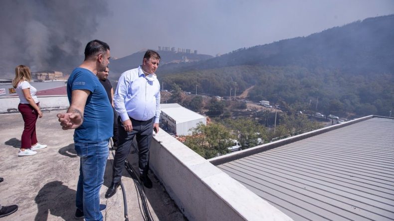 Tugay, Bayraklı’daki Yanan Ormanlık Alanın İmara Açıldığını Açıkladı: Kendi Gözlerimle Gördüm!