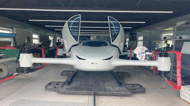 Türkiye’nin İlk Uçan Otomobili: AirCar’ın İnsanlı Uçuşları Başladı