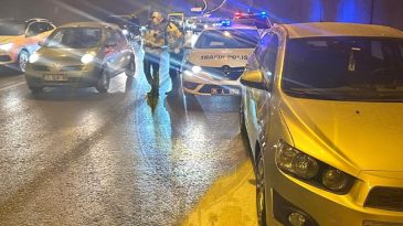 Yola çıkacaklar dikkat: Bayraklı Tüneli’nde trafik kazası