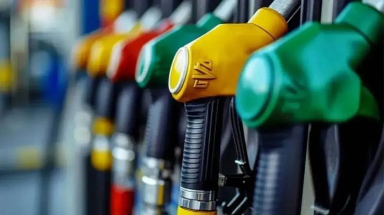 Akaryakıt Fiyatlarına Yeni Zam: Benzin 50 TL’yi Aştı