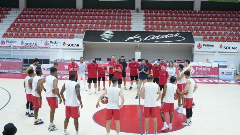Aliağa Petkimspor’un Başantrenör Arayışı Devam Ediyor