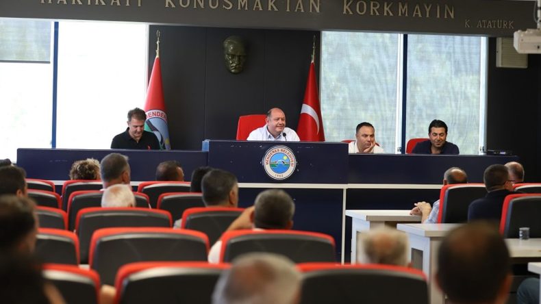 Başkan Çiçek Muhtarlarla Buluştu: Hizmetler Masaya Yatırıldı