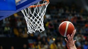 Basketbolda heyecan dorukta: Play-off mücadeleleri sürüyor