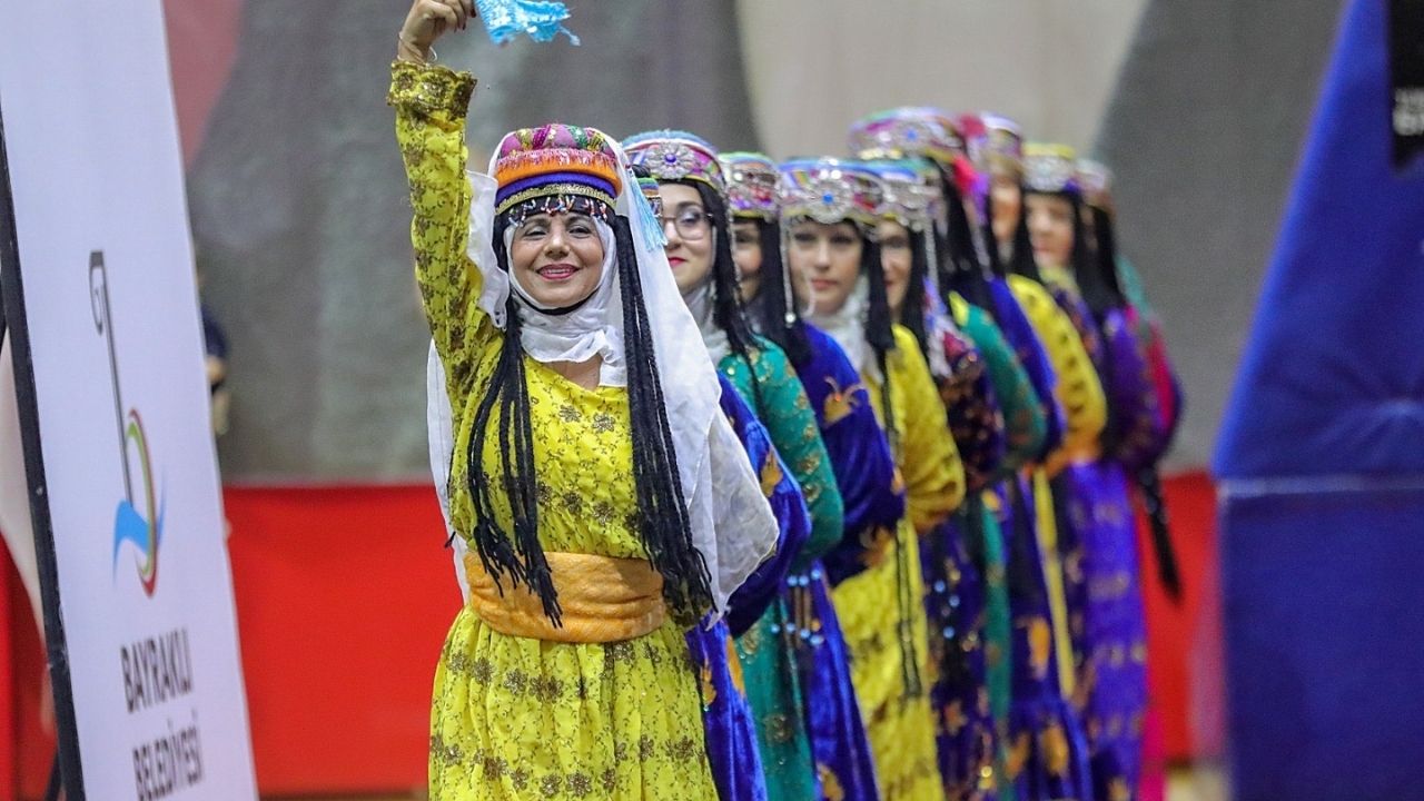Başkan İrfan Önal Etkinliği İzliyor