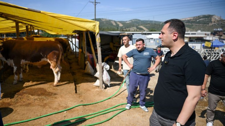 Bornova Bayrama Hazır: Halk Sağlığı İçin Denetimler 7/24 Sürecek
