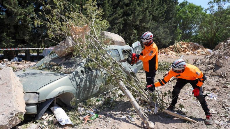 BUCAKUT’tan Nefes Kesen Tatbikat: Yanan Araçtan Yaralı Kurtarma Operasyonu