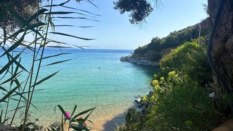 Burası Çeşme, Seferihisar, Urla değil: İzmir'de 7 kilometrelik sahili ve pırıl pırıl plajları ile dikkat çeken o yer