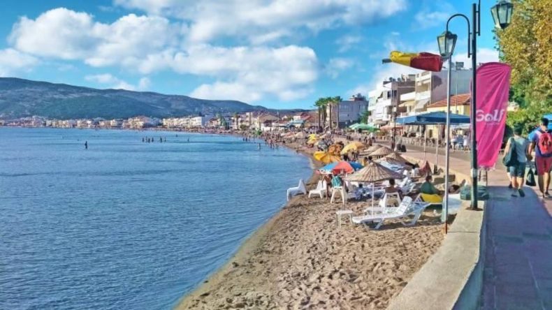 Çandarlı Doğu Halk Plajı Nerede? Çandarlı Doğu Halk Plajı'na ESHOT ile Nasıl Gidilir?