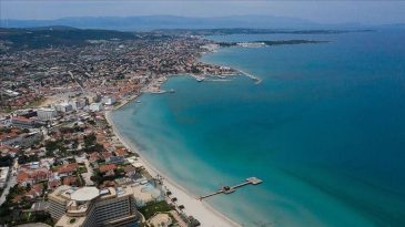 &Ccedil;eşme, G&uuml;m&uuml;ld&uuml;r, &Ccedil;iğli: İzmir'de Denize Sıfır &Ouml;zelleştirme Kararı