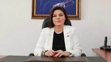 CHP&rsquo;de Sel&ccedil;uk&rsquo;tan h&uuml;k&uuml;mete tepki: Geri adım atmayız