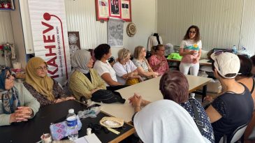 Çiğli’de ‘Kadın Sağlığı’ Etkinlikleri Devam Ediyor: Menopoz Süreci Gündemde