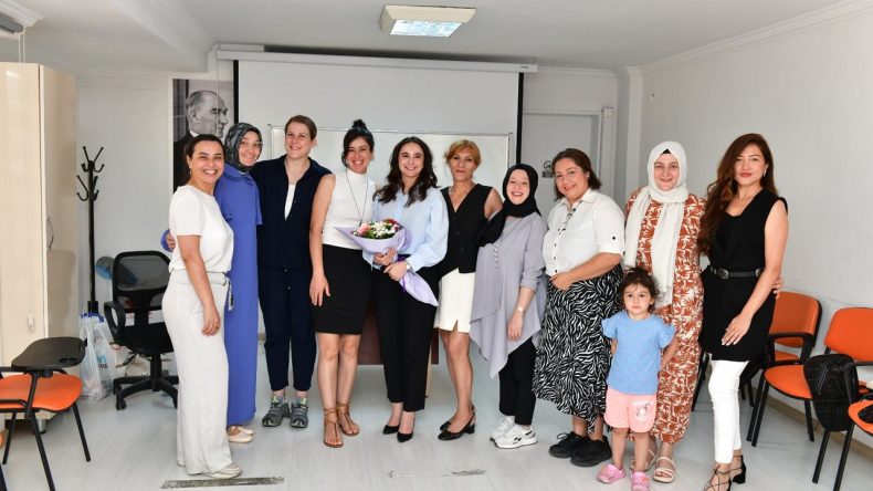 Çiğli’de Kadınlar Sertifikalarını Aldı