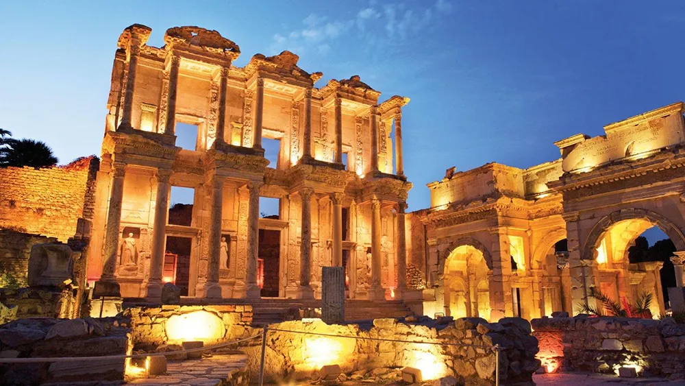 Gece Yürüyüşleri Efes Antik Kenti