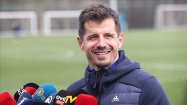 Emre Belözoğlu Şoku: Resmen Veda Etti