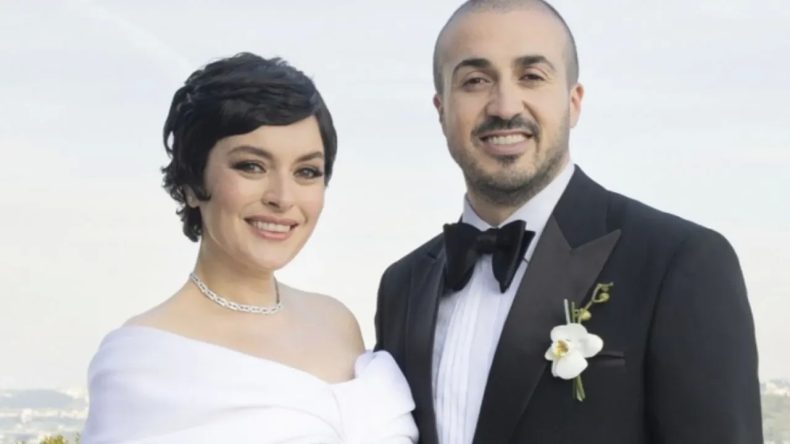 Ezgi Mola Duyurdu: İki Yıllık Evlilikten Üzen Haber