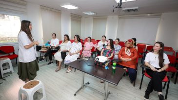 Gaziemir'de Anne Adayları i&ccedil;in &Ouml;zel Eğitim Verildi