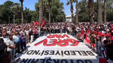 Grevde 6. Gün: İzmir Büyükşehir Belediyesi ve DİSK Yeniden Masada