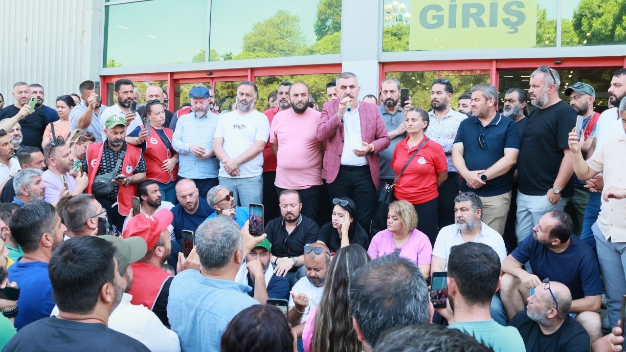 İşçiler Destek Veriyor