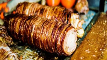 Hür türlü çok seviliyor: İzmir kokoreci ile İstanbul kokoreci arasındaki fark nedir?