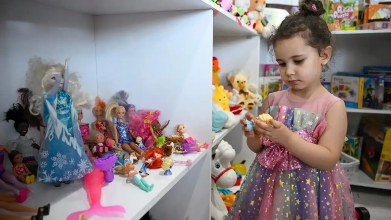 İlk 96 yıl önce açıldı İzmir’de yeniden hayat buldu: Çocuklara ücretsiz oyuncak dönemi