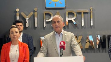 İYİ Partili Kırkpınar İktidara Seslendi: İzmir Bu Kötü Muameleyi Hak Etmiyor!
