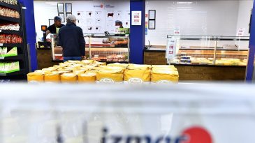 İZMAR, Ucuzluğun Merkezi Olmaya Devam Ediyor: Üç Yeni Şube Geliyor!