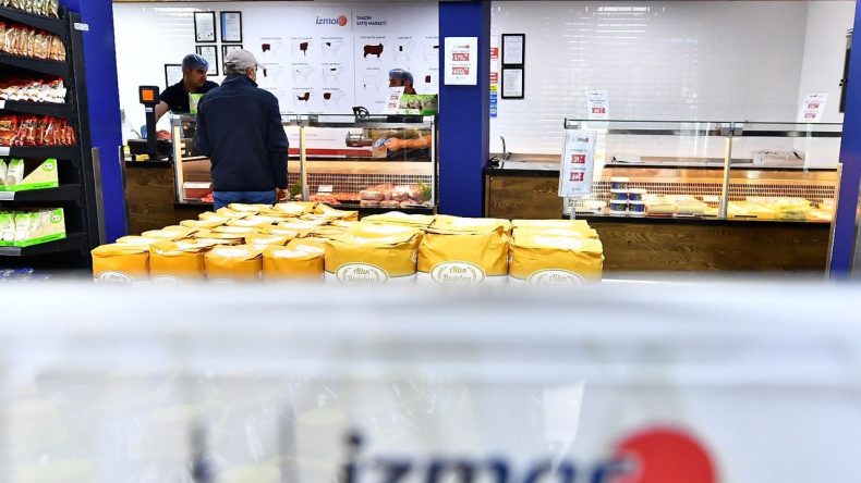 İZMAR, Ucuzluğun Merkezi Olmaya Devam Ediyor: Üç Yeni Şube Geliyor!