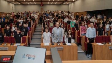 İzmir Çocuk Meclisi Kapanış Töreni: Gelecek İçin Bir Araya Geldiler