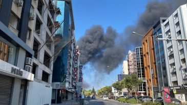 İzmir’in Konak İlçesindeki Medicana Hastanesi’nde Yangın: İZBAN Seferleri Durduruldu