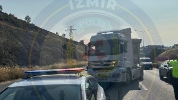 İzmir Otoyolu’nda Araç Arızası Trafiği Engelledi: Dikkat, 1,5 Kilometrelik Yoğunluk Oluştu