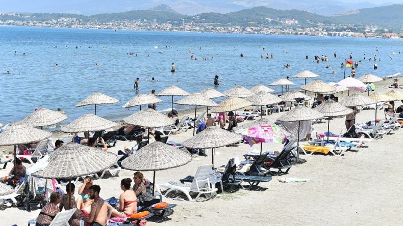 İzmir’in Popüler Tatil Beldesi Urla’da Mavi Bayraklı 8 Plaj: İşte O Plajlar