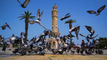 İzmir’in Ünlü Sokak Lezzeti: Hikayesi Kadifekale’den Başlıyor, Kültürden Kültüre Miras