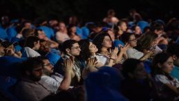 İzmir'de açık havada sinema keyfi!
